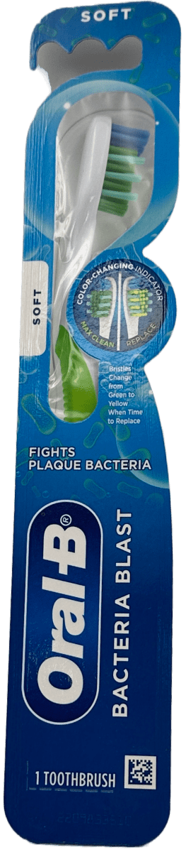 Oral-B Bacteria Blast Toothbrush - Soft - 1 Toothbrush